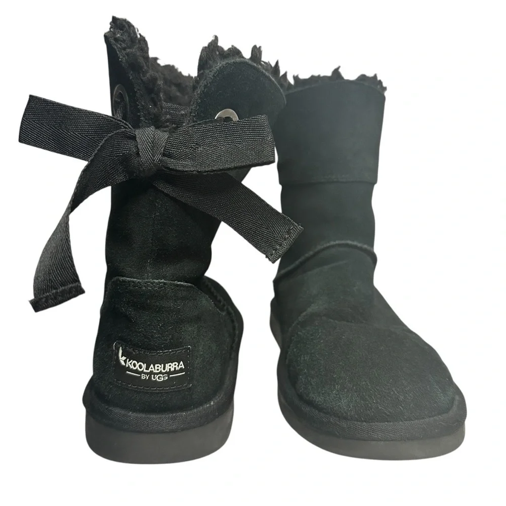 Koolaburra by UGG Black Bow Back Boots Big Kids 4 Faux Fur Winter Boots Andrah